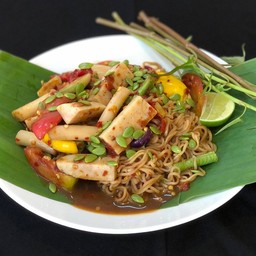 ตำมาม่าหมูยอ (ปลาร้า)