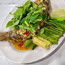 ปลาช่อน (ทอด) ลุยสวน