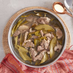 หมูต้มชะมวงพริกเกลือ