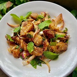 น้ำตกคอหมูย่าง