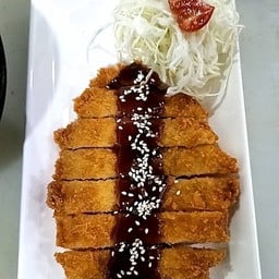 หมูทอดทานเล่น
