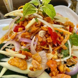 ยำไข่ปู