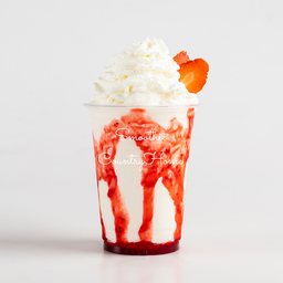 นมสดปั่น ราดซอสสตรอว์เบอรี่