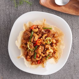 เม็ดมะม่วงสามรส