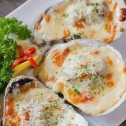 หอยนางรมอบชีส