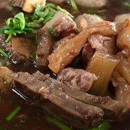 เกาเหลาเนื้อตุ๋นล้วนน้ำไส