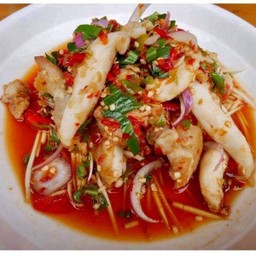 ยำไข่ปลาหมึกทอด