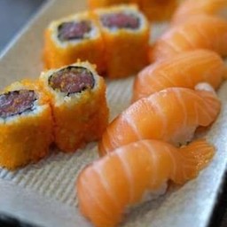 ซูชิแซลมอนเซต
