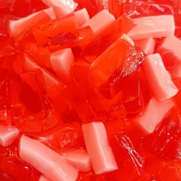 เจลลี่ผลไม้แดง