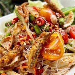 ตำหมี่ปลากอบ