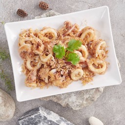 หมึกทอดกระเทียม