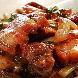 ผัดพริกเผา หมูกรอบ