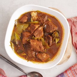 หมูชะมวงน้ำแดง