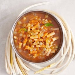 แกงส้มไหลบัวไข่ปลาเรียวเซียว