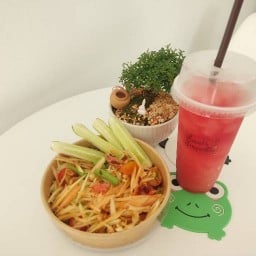 น้ำผลไม้ปั่น Level Smoothie ปั้ม ปตท. จรรโลง
