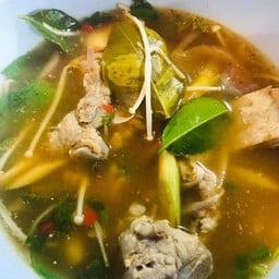 ต้มแซ่บกระดูกหมู