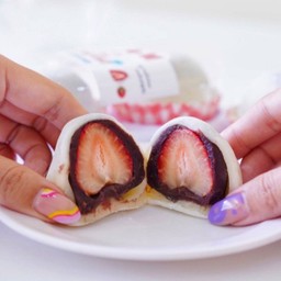 ไดฟูกุช็อกโกแลตสตรอว์เบอร์รี M