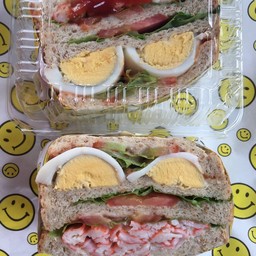 แซนวิชเกาหลี ปูอัด ไข่ต้ม ยั่วๆจ้าาาาา