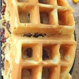 M&Mวาฟเฟิลไส้ทะลัก