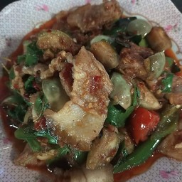 ผัดเผ็ดหมูป่า