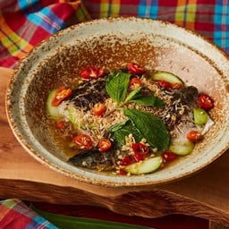 ยำอีหล่า (ยำซาบะดอง อาบุริ มะพร้าวคั่ว มะม่วงเบา)