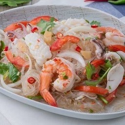 ยำวุ้นเส้นทะเล