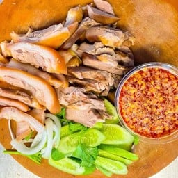 เนื้อหนัง + ลิ้น ครึ่งโล