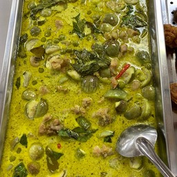 ส้มตำ ข้าวแกง (ครัวมณีวงค์)