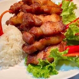 ข้าวหมูทอดอร่อยเลิศ MFU