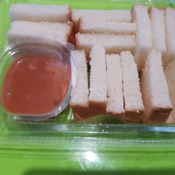 ขนมปังนิ่ม จิ้ม สังขยาลาวาชาไทย