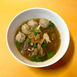 ก๋วยเตี๋ยวเรือ ชุมทางครัวเจ๊อ้อย9กิโล