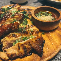 ไก่ย่างน้ำผึ้ง2สะโพก