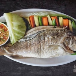 ปลากระพงนึ่งแจ่ว