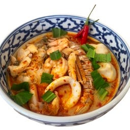 ก๋วยเตี๋ยวต้มยำปลากะพง by สุวิทย์ หน้าหม้อ อินทามระ