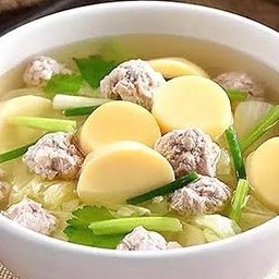แกงจืดเต้าหู้หมูสับ
