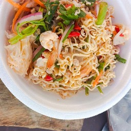 ส้มตำกะยำแซ่บ -
