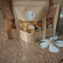 ผู้หญิงขายน้ำ Pooyingkaynum