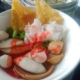 ชามโต เย็นตาโฟ