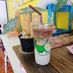 มะพร้าวปั่นนมสด