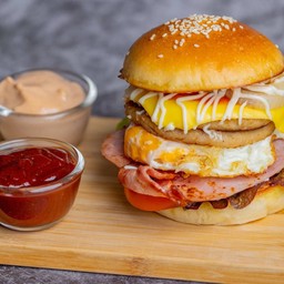 Burger Khiaowaan 159/29 หมู่บ้านบุราสิริ เกาะแก้ว ภูเก็ต