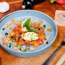 Tomato & Stracciatella