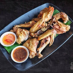 ไก่บ้านทอดน้ำปลา