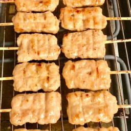 หมูปิ้ง ประตูดำ ประชาชื่น