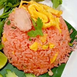 ข้าวผัดสีชมพูโบราณ.กุ้ง