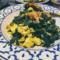 ใบเหลียงผัดไข่