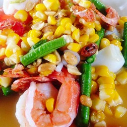 ตำข้าวโพดกุ้งสุก ใส่ปลาร้า