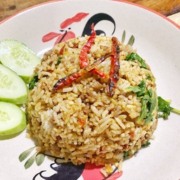 เนื้อดรายเอจ ผัดกะเพราโบราญ คลุกข้าว