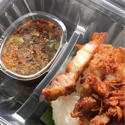 ข้าวหมูสามชั้นทอด