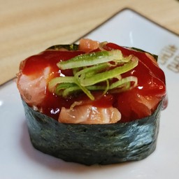 ซูชิแซลมอนสไปซี่โคชูจัง