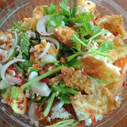 ยำไข่ดาวหมูสับ